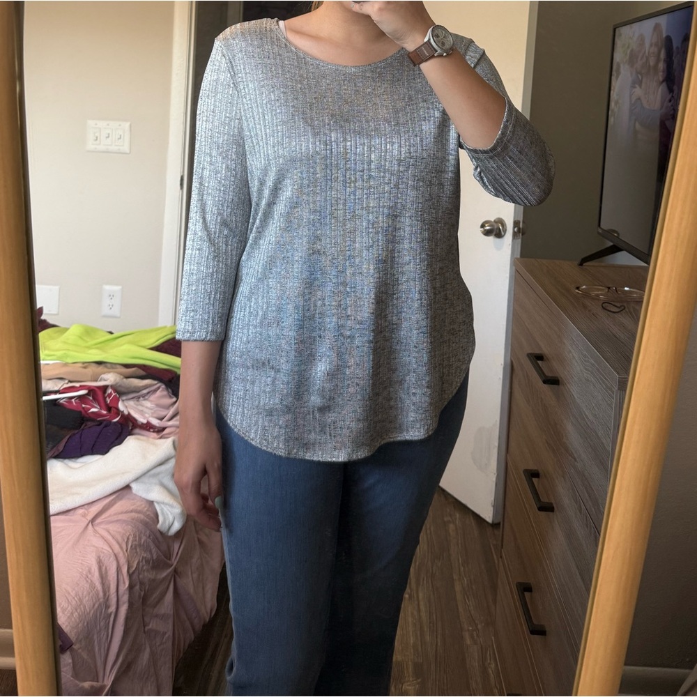 Long/mid sleeve silver blouse
